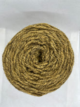 Cargar imagen en el visor de la galería, Ovillo de lana mediana I Cebolla