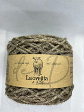 Cargar imagen en el visor de la galería, Ovillo de lana mediana I Cebolla