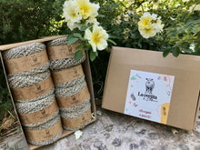 Cargar imagen en el visor de la galería, Caja de Regalo Mediana