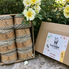 Cargar imagen en el visor de la galería, Caja de Regalo Mediana