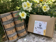 Cargar imagen en el visor de la galería, Caja de Regalo Mediana