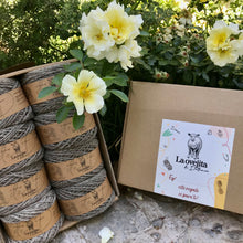 Cargar imagen en el visor de la galería, Caja de Regalo Mediana