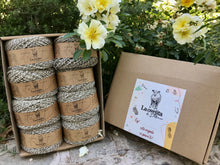 Cargar imagen en el visor de la galería, Caja de Regalo Mediana