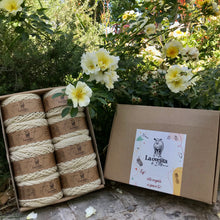 Cargar imagen en el visor de la galería, Caja de Regalo Mediana