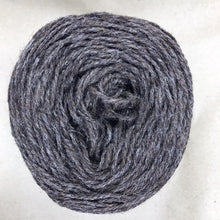 Cargar imagen en el visor de la galería, Ovillo de lana delgada | Natural Café
