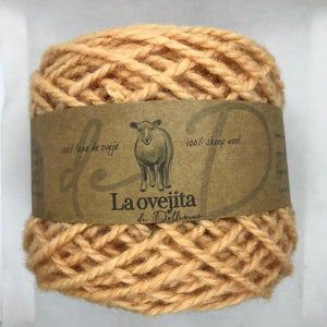 Ovillo de lana mediana | Cebolla y Cochinilla