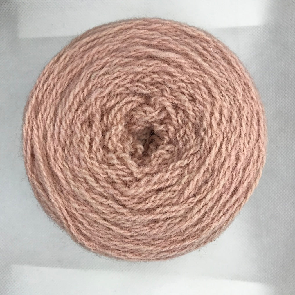 Ovillo de lana delgada | Cochinilla