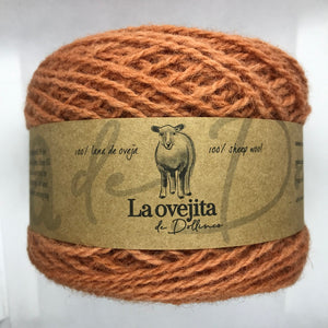 Ovillo de lana delgada | Cochinilla Quintral