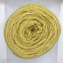 Cargar imagen en el visor de la galería, Ovillo de lana delgada | Eucaliptus
